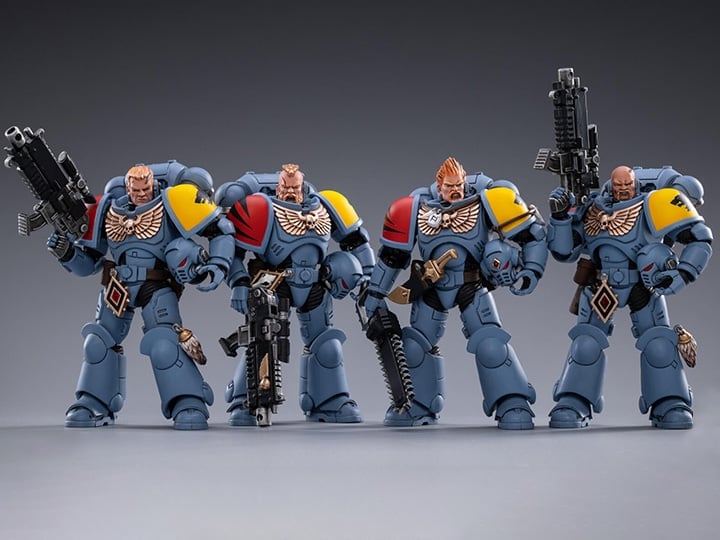 Warhammer 40K Space Wolves Battle Hunter Pack Box of 4 1/18 Scale Figures Gallery Image 1