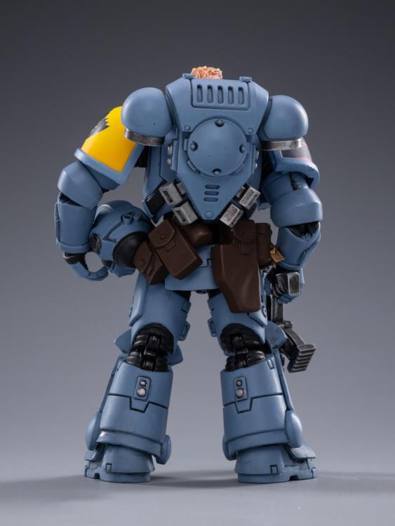 Warhammer 40K Space Wolves Battle Hunter Pack Box of 4 1/18 Scale Figures Gallery Image 6