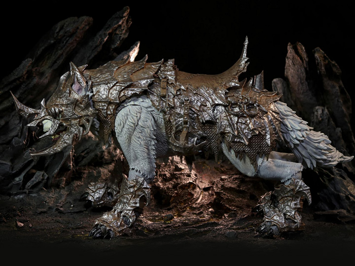 White Giant Wolf (Standard Ver.) 1/12 Scale Figure Gallery Image 1
