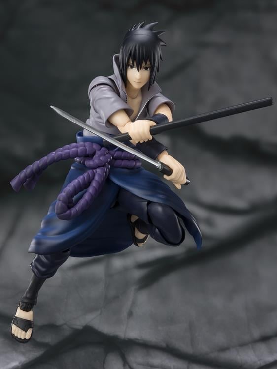 Naruto: Shippuden S.H.Figuarts Sasuke Uchiha (He Who Bears All Hatred) Action Figure Gallery Image 3