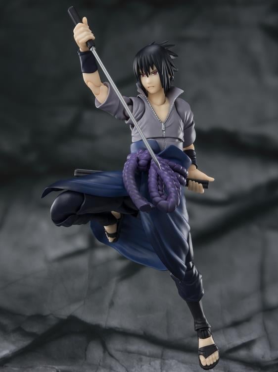 Naruto: Shippuden S.H.Figuarts Sasuke Uchiha (He Who Bears All Hatred) Action Figure Gallery Image 4