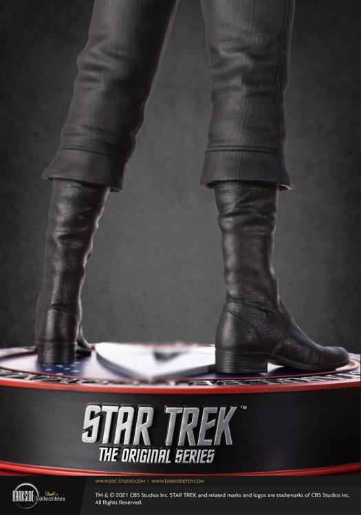 Star Trek: The Original Series Captain James T. Kirk 1/3 Scale Limited Edition Statue Gallery Image 24