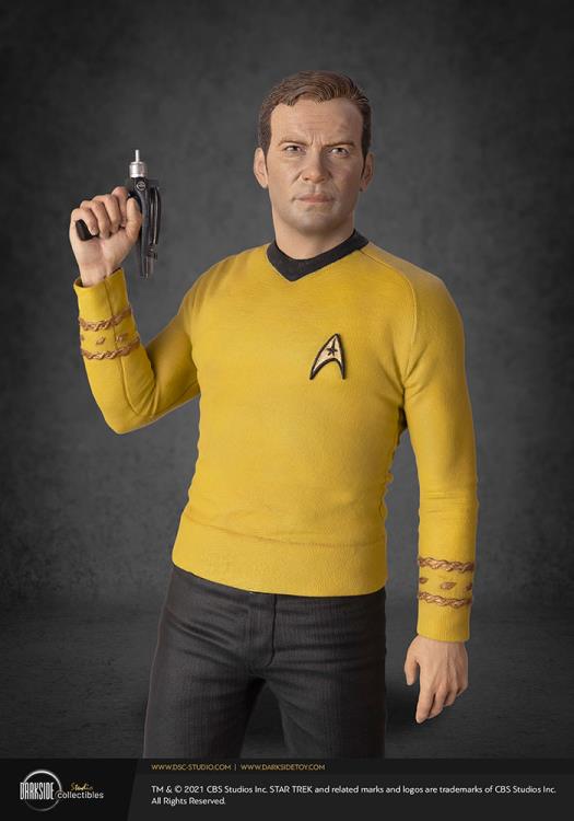 Star Trek: The Original Series Captain James T. Kirk 1/3 Scale Limited Edition Statue Gallery Image 11