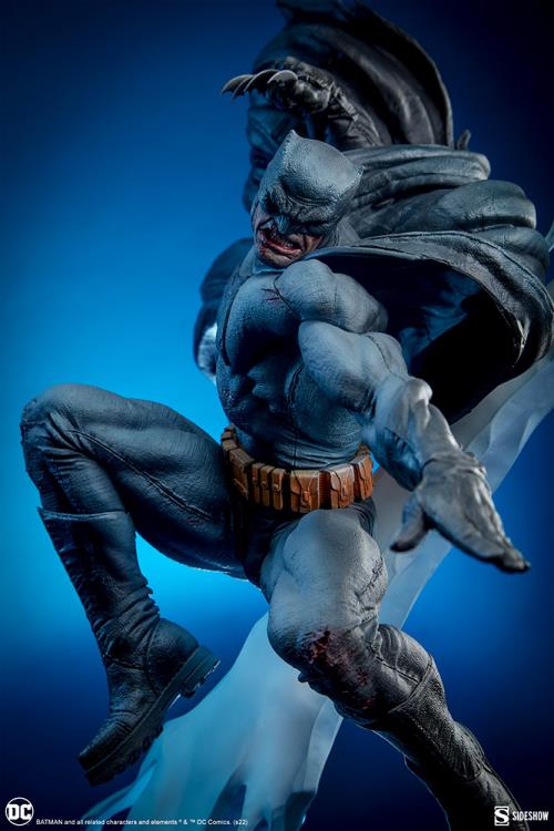 Batman: The Dark Knight Returns Premium Format Batman Limited Edition Statue Gallery Image 8