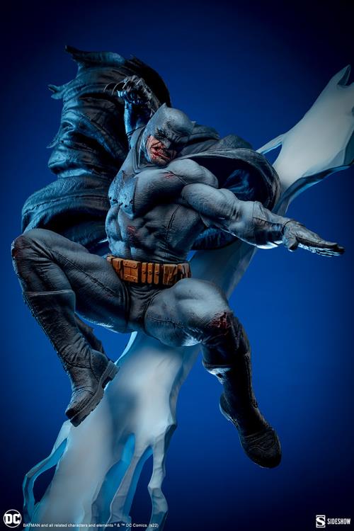 Batman: The Dark Knight Returns Premium Format Batman Limited Edition Statue Gallery Image 9