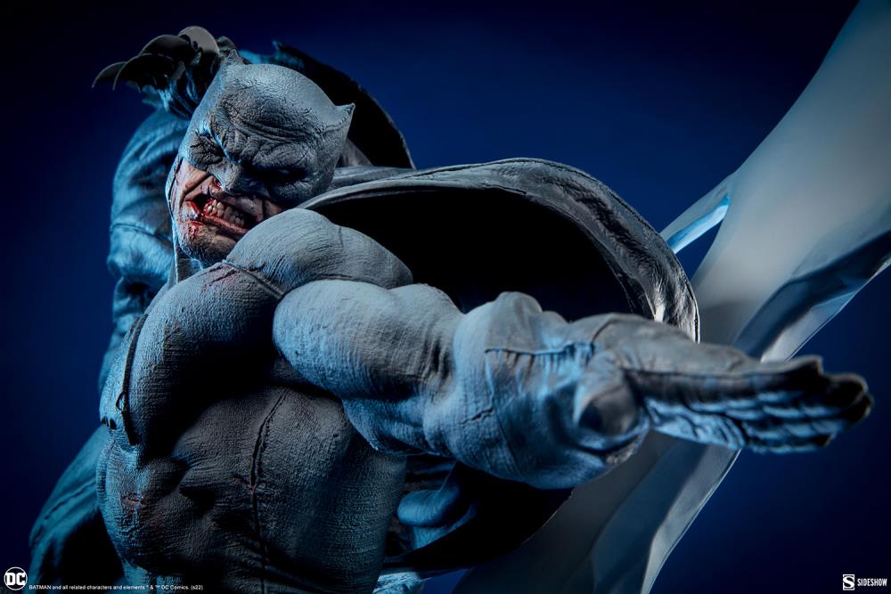 Batman: The Dark Knight Returns Premium Format Batman Limited Edition Statue Gallery Image 13