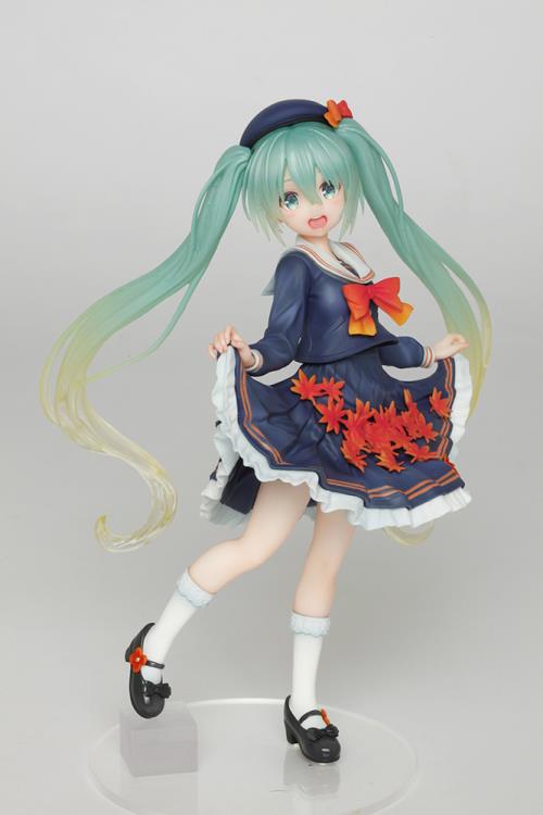 Vocaloid Hatsune Miku (3rd Season Autumn Ver.) Figure (Reissue) Gallery Image 11