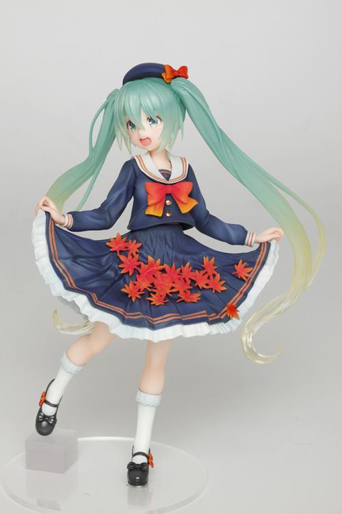 Vocaloid Hatsune Miku (3rd Season Autumn Ver.) Figure (Reissue) Gallery Image 4