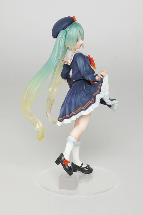 Vocaloid Hatsune Miku (3rd Season Autumn Ver.) Figure (Reissue) Gallery Image 9