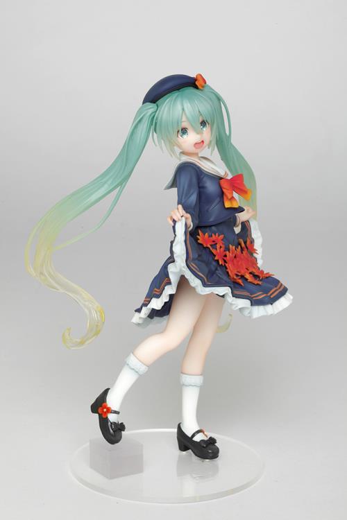 Vocaloid Hatsune Miku (3rd Season Autumn Ver.) Figure (Reissue) Gallery Image 10
