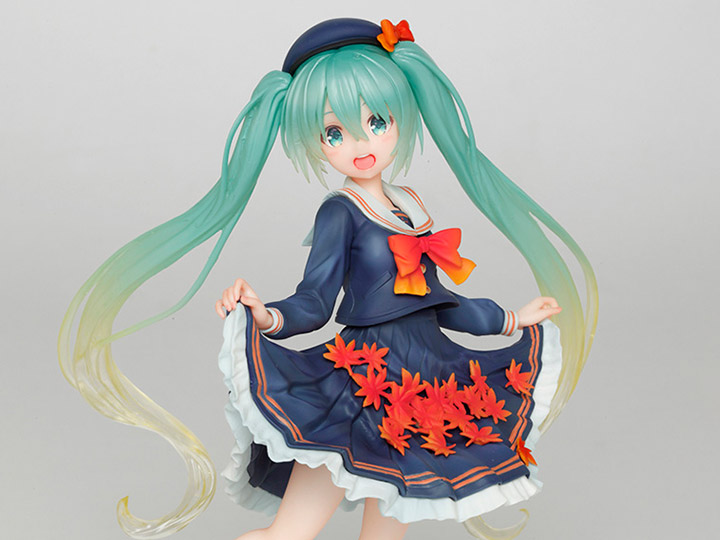 Vocaloid Hatsune Miku (3rd Season Autumn Ver.) Figure (Reissue) Gallery Image 1