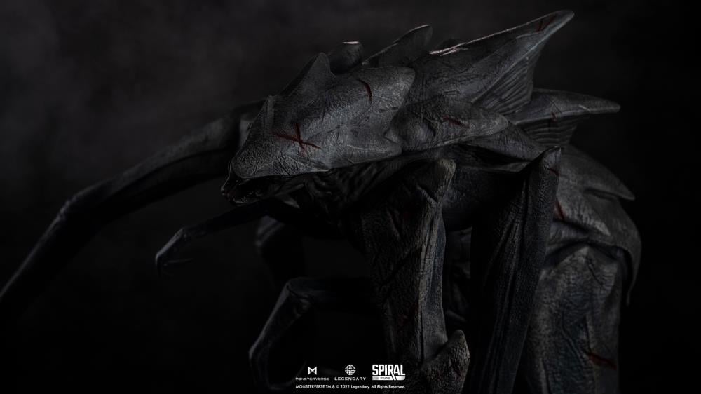 Godzilla: King of the Monsters Queen MUTO Vinyl Statue Gallery Image 14