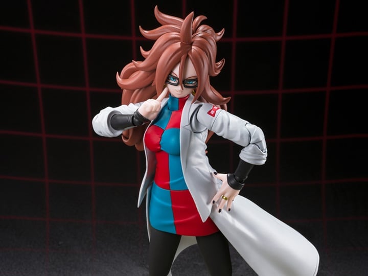 Dragon Ball FighterZ S.H.Figuarts Android 21 (Lab Coat) Exclusive Action Figure Gallery Image 1
