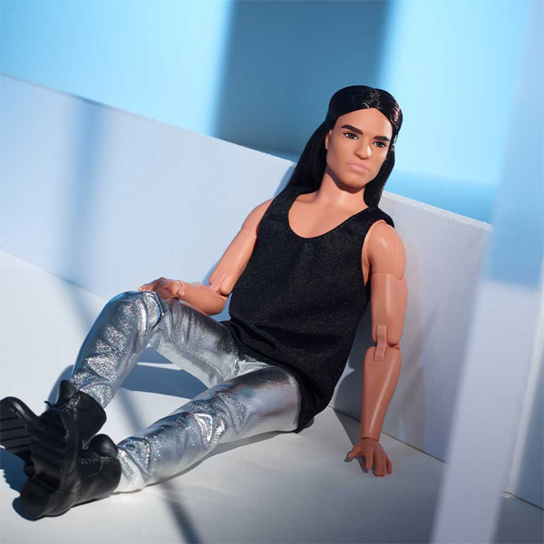 Barbie Looks Ken Doll (Long, Brunette Hair) Gallery Image 5