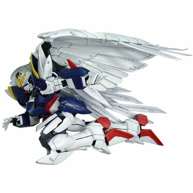 Gundam Wing: Endless Waltz PG Wing Gundam Zero Custom 1/60 Scale Model Kit Gallery Image 14