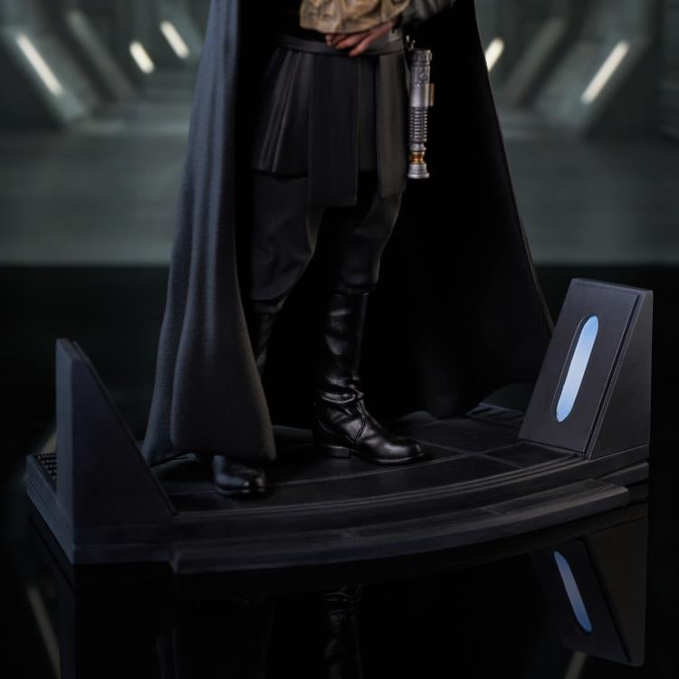The Mandalorian Premier Collection Luke Skywalker & Grogu 1/7 Scale Limited Edition Statue Gallery Image 9