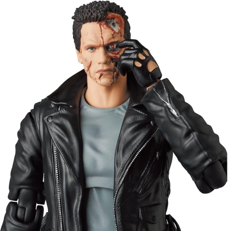 MAFEX No. 176 The Terminator T-800 Action Figure