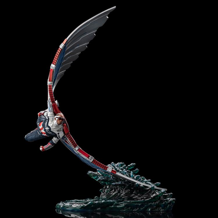 The Falcon and the Winter Soldier Battle Diorama Series Captain America Sam Wilson 1/10 Art Scale Limited Edition Statue Gallery Image 11