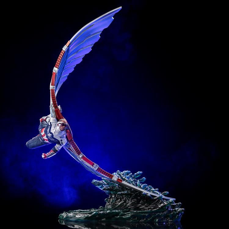 The Falcon and the Winter Soldier Battle Diorama Series Captain America Sam Wilson 1/10 Art Scale Limited Edition Statue Gallery Image 3
