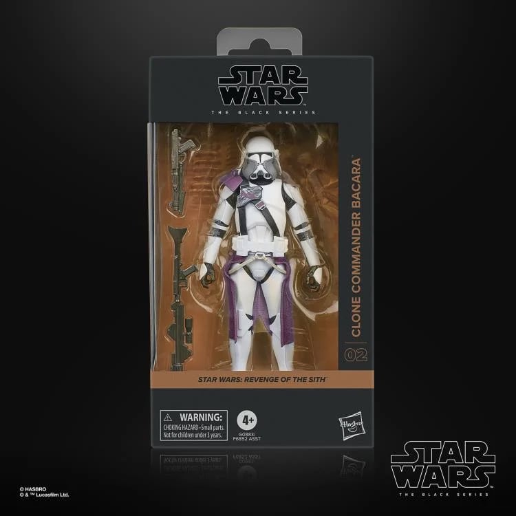 Star Wars: The Black Series 6" Clone Commander Bacara (Revenge of the Sith) Action Figure Gallery Image 2