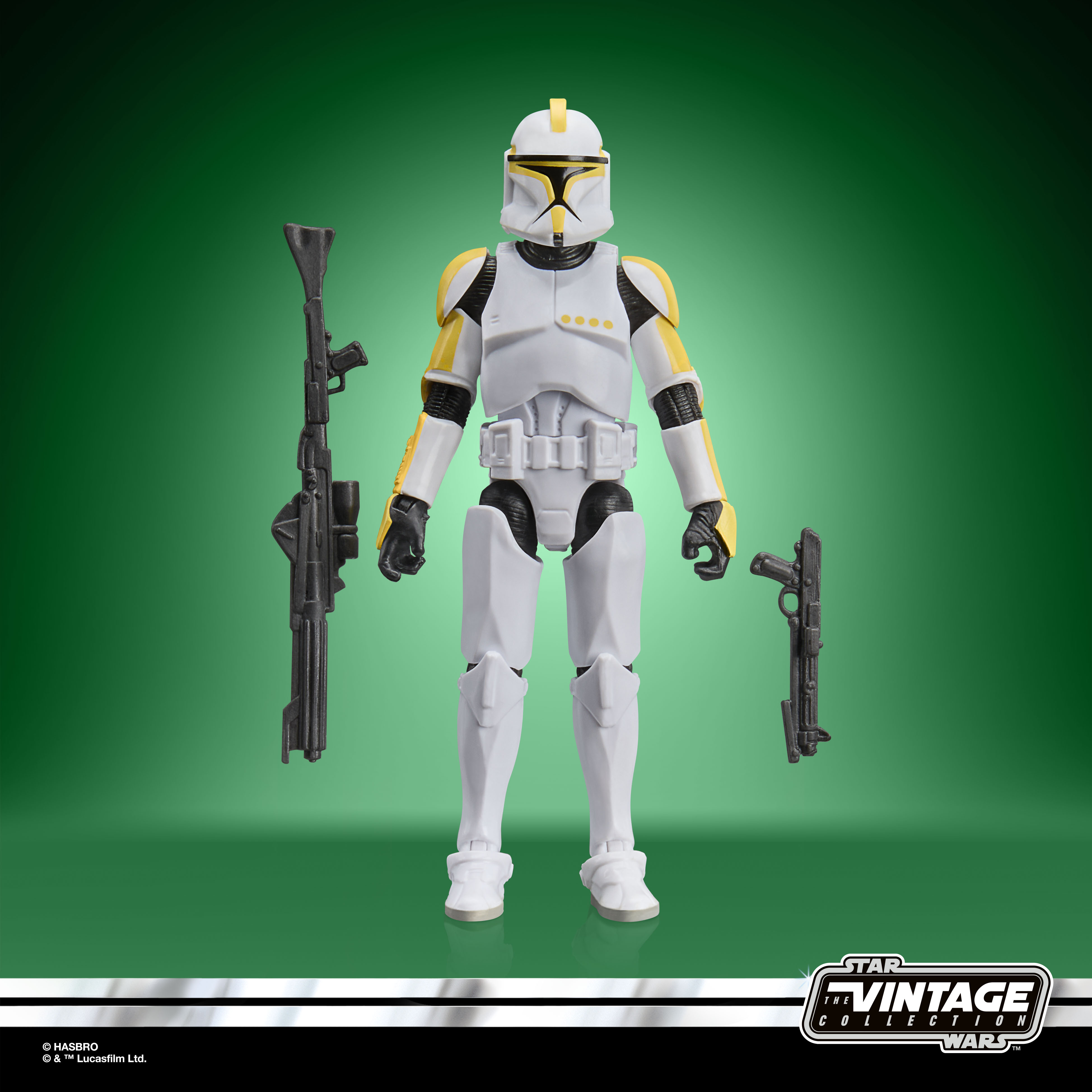 Star Wars: The Vintage Collection Clone Trooper Commander (Attack of the Clones) Action Figure Gallery Image 2